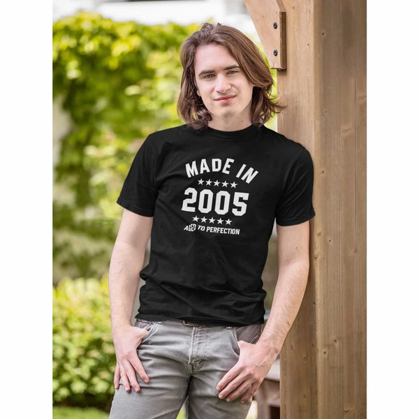 Made In 2005 Aged To Perfection 18th Birthday T Shirt For Men